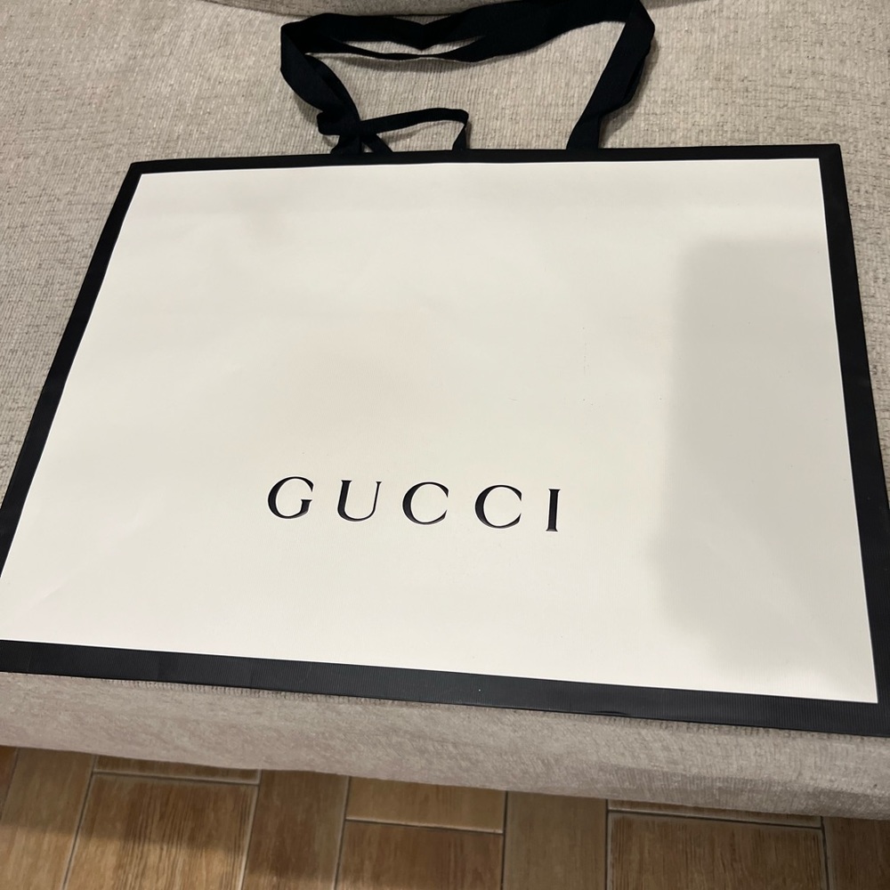 GUCCI SHOPPING GIFT BAG